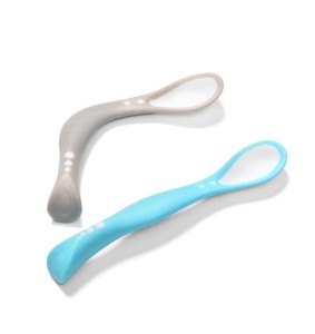 1066 Babyono - Łyżeczki plastyczne 2szt.; mix kolorów