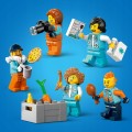 LEGO-City-60471-Ciezarowka-z-laboratorium-arktycznej-odkrywczyni-Minimalny-wiek-dziecka-8.jpg